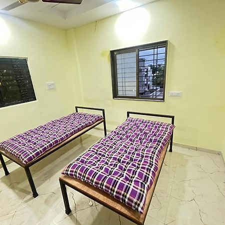 Shree Swami Samarth Pg Rooms For Boys Solapur Dış mekan fotoğraf